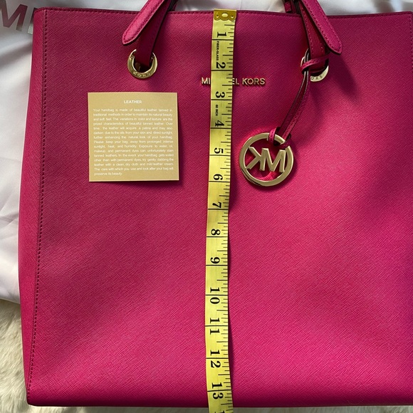 Michael Kors Hot Pink Tote Bag - Picture 8 of 11